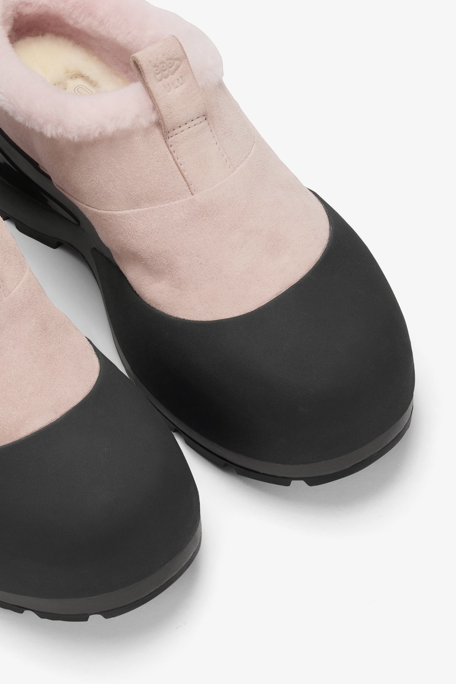 Raven-Arctic Grip Slip-on-Black Pink