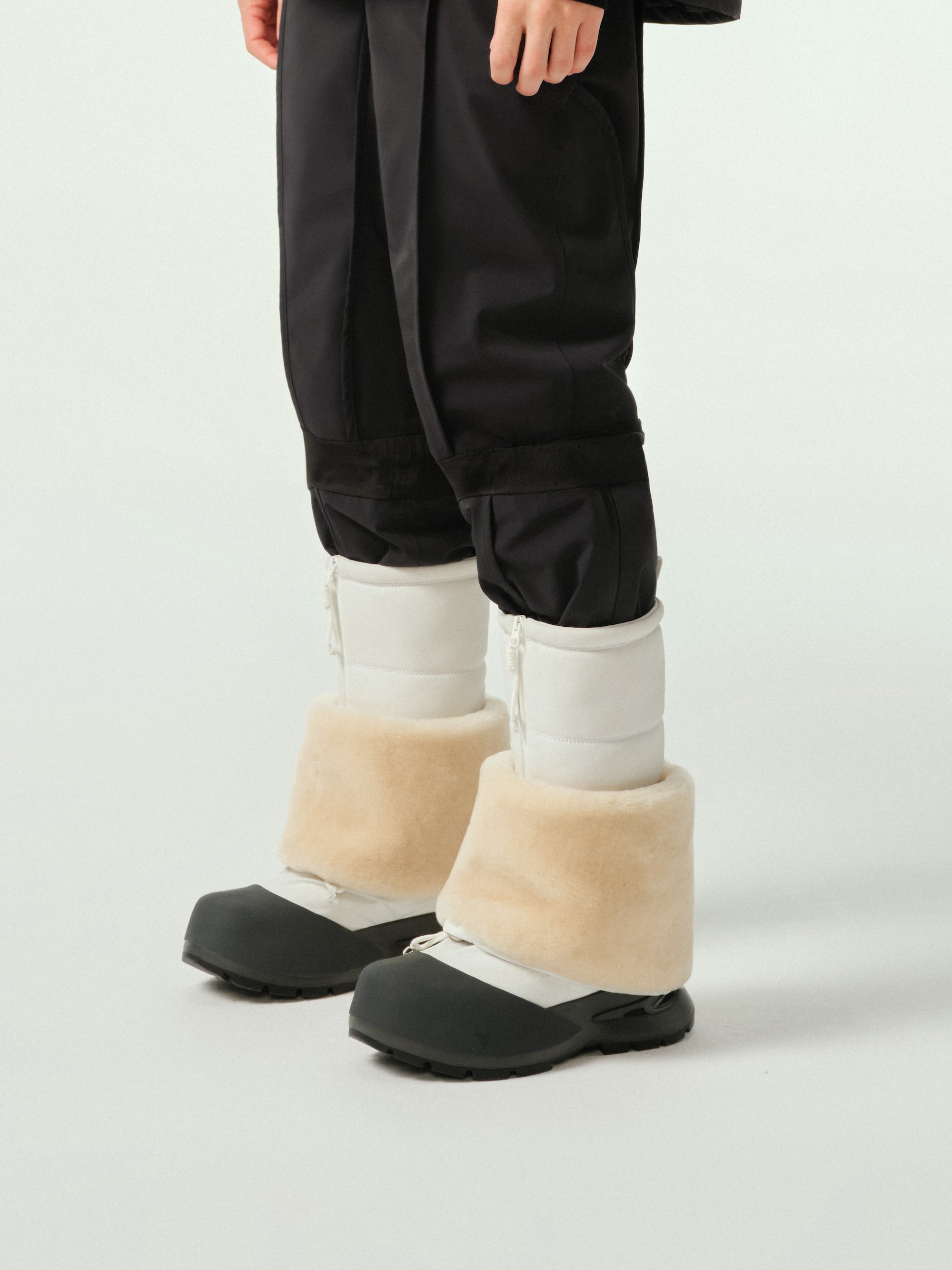 Raven Arctic Grip Boot Tall White