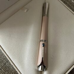Mont blanc үзэг