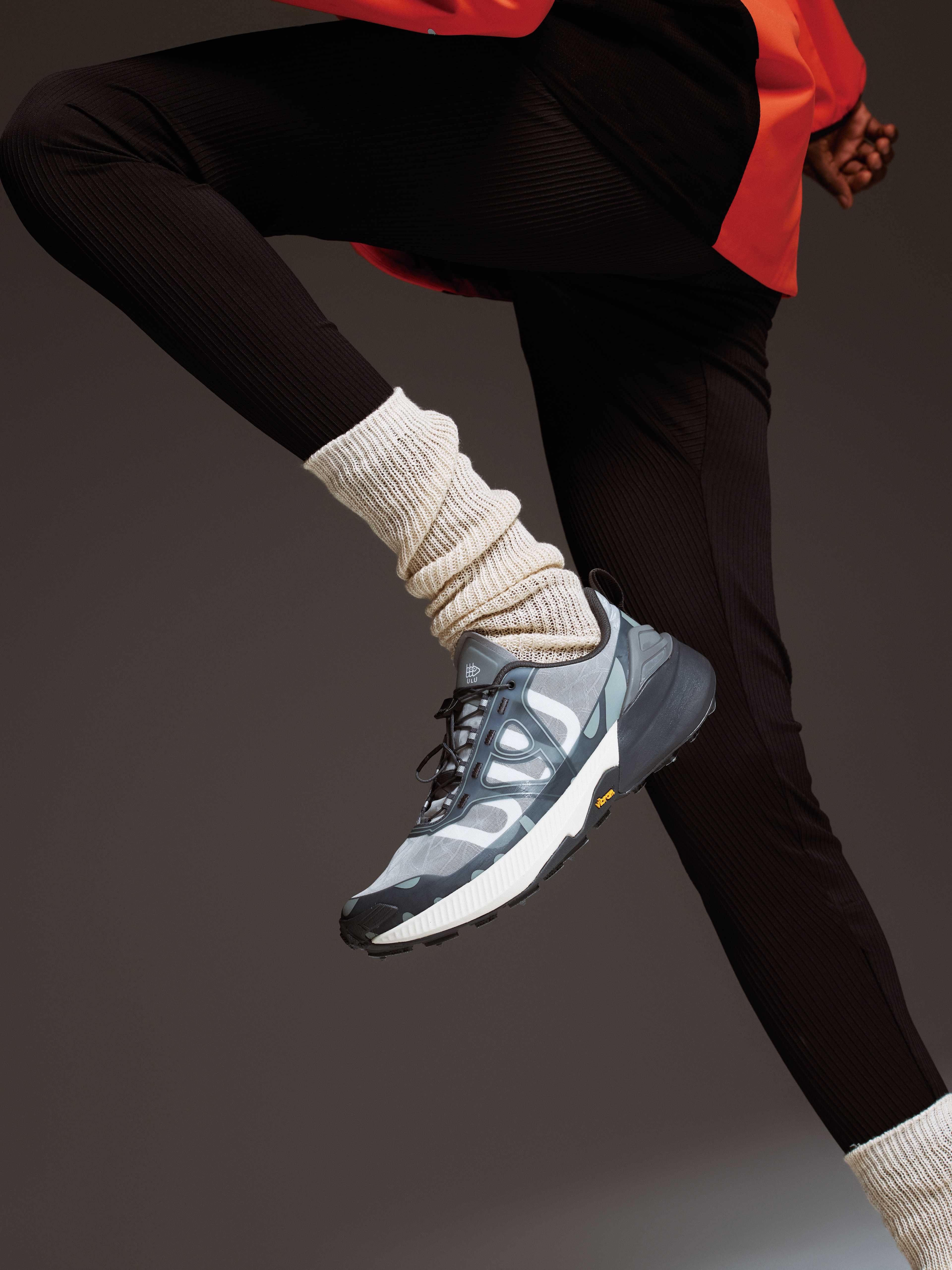 AMAK Low Grey