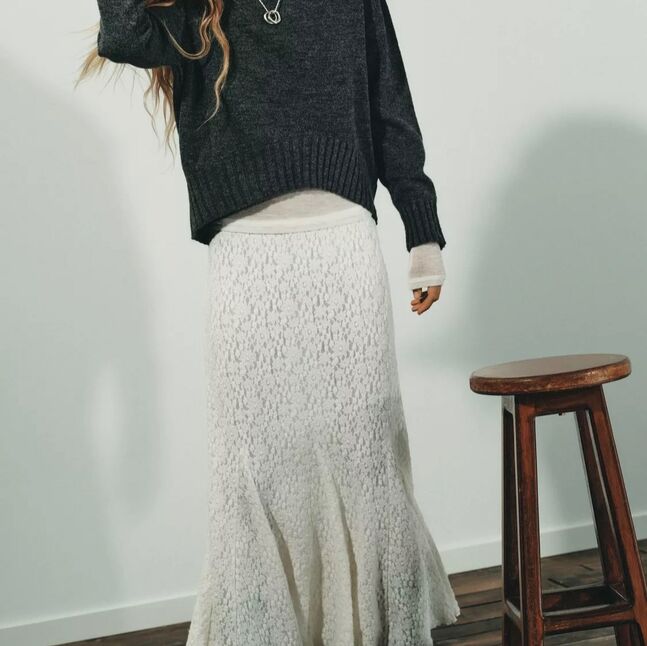 Ribbed knit sweater 