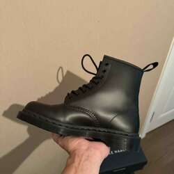 Dr martens mono