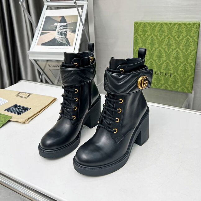 Цэвэр арьс, хөлд эвтэйхэн 