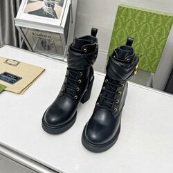 Цэвэр арьс, хөлд эвтэйхэн 