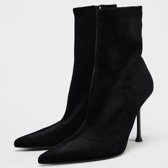 Хавар намар хамбан илэг