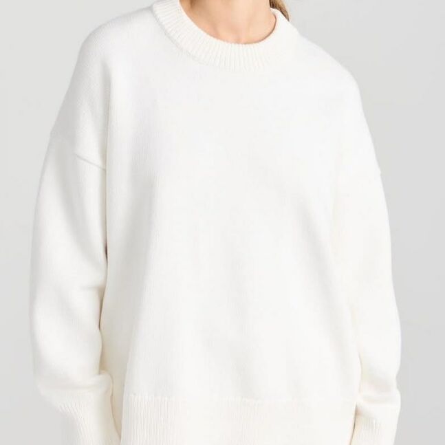 Цагаан зөөлөн oversize цамц