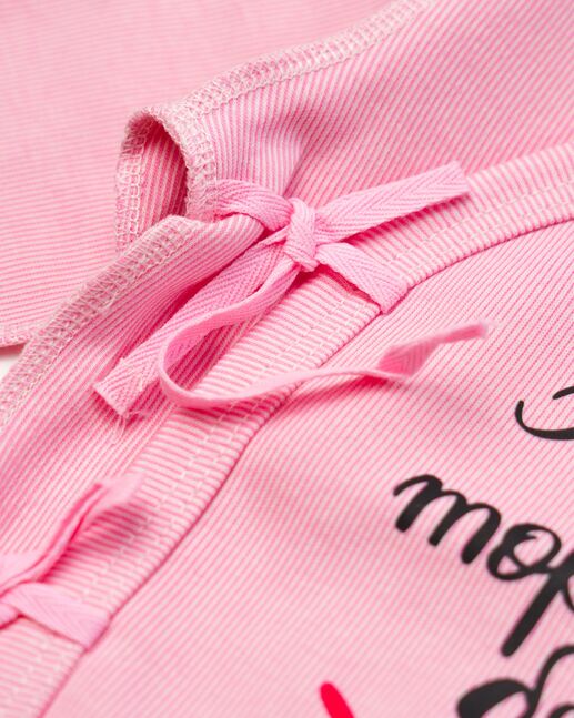 Би хайраас төрсөн бяцхан гүнж нярайн хослол