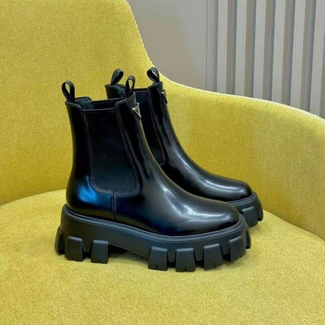 Prada boots / хавар намрын гутал