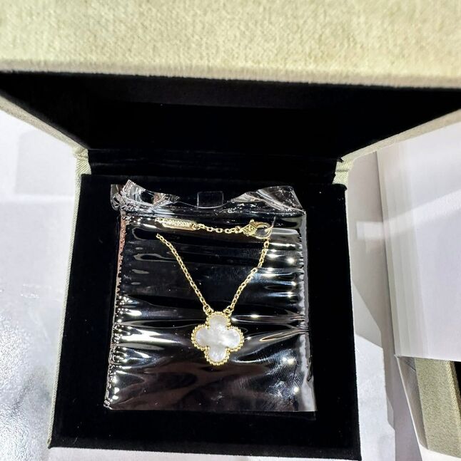 Vancleef зүүлт