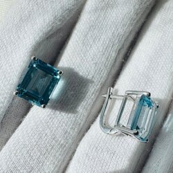 Natural topaz/ молор-эрдэнэ 10х8