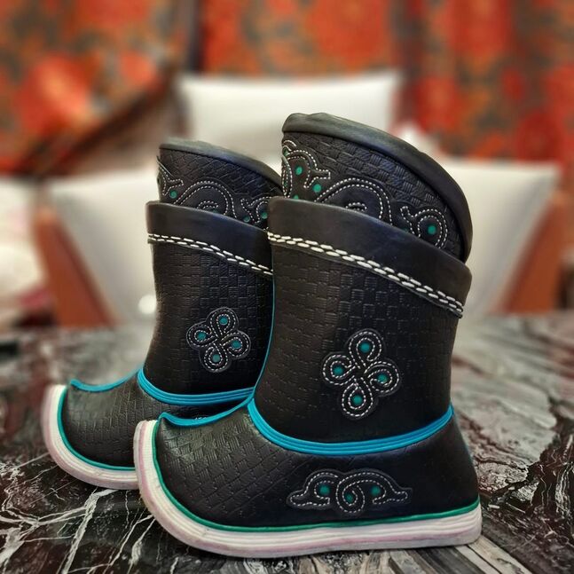 Хүүхдийн монгол гутал 6