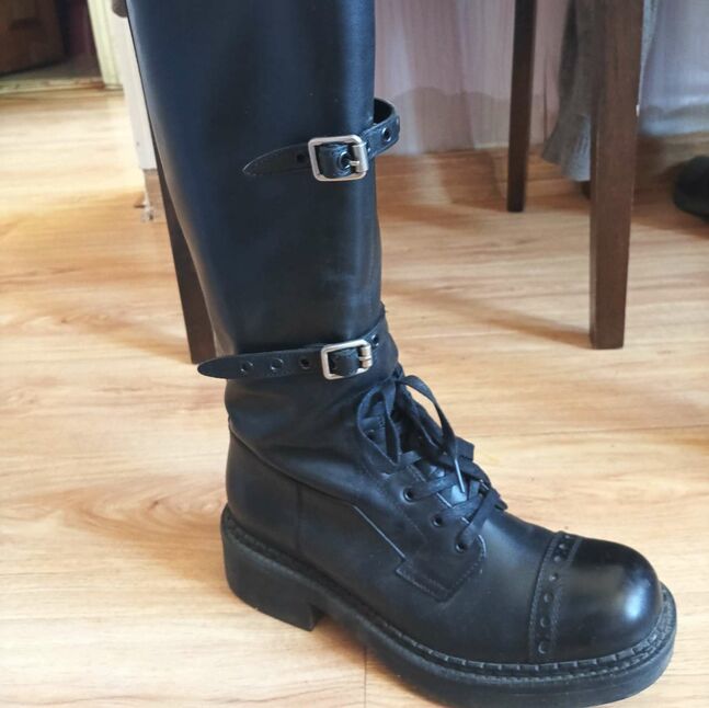 Эмэгтэй урт түрийтэй гутал