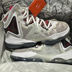 Lebron xix пүүз хямд зарна. 100%