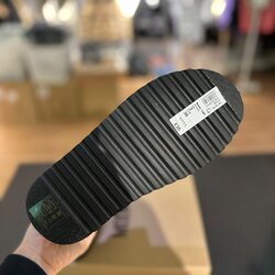 River island бойтгон гутал