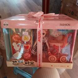 Хайрцагтай барби