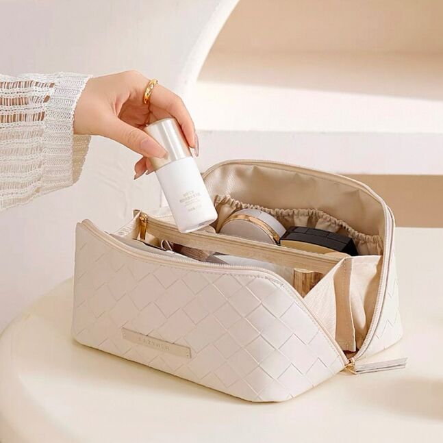 L size cosmetic bag