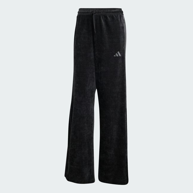 W TIRO Q4 PT BLACK