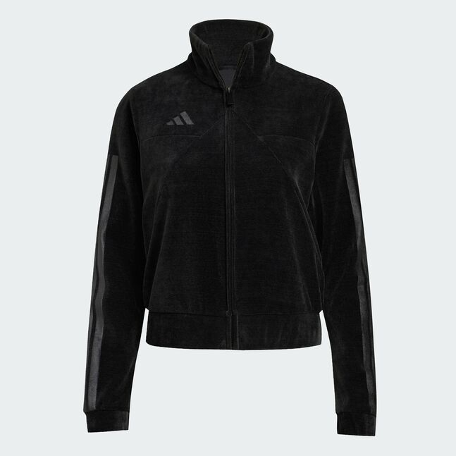 W TIRO Q4 TT BLACK