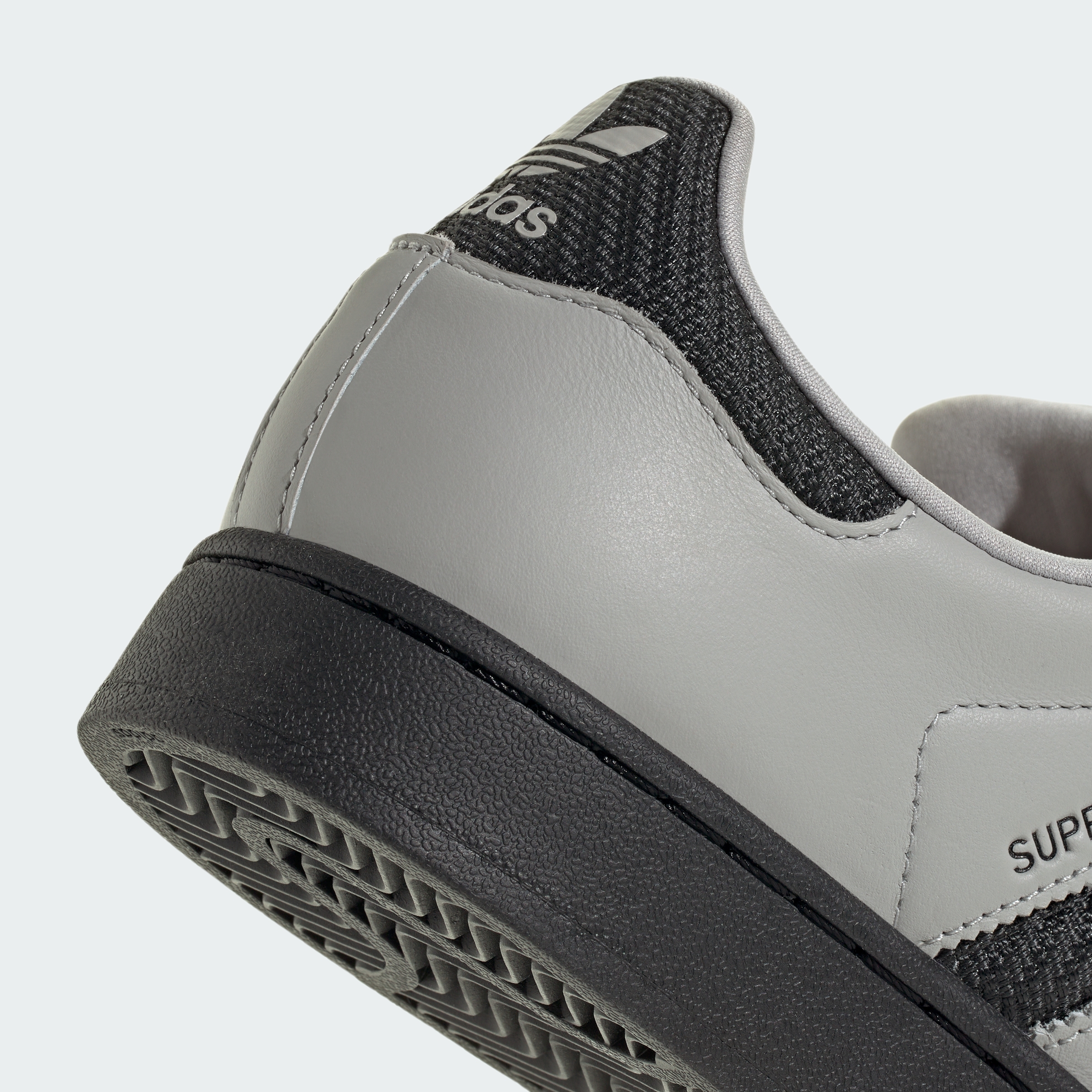 SUPERSTAR II GRETWO/CBLACK/IRONMT
