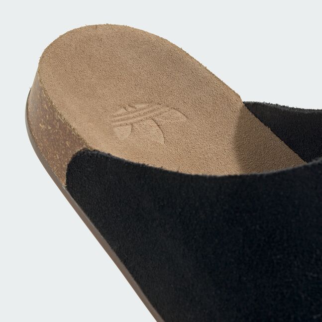 ADIMULE CBLACK/CBLACK/GUM5