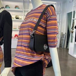 Marc jacobs small leather bag