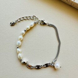 Мөнгөн бугуйвч сувдтай