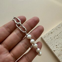 Сувдан бугуйвч мөнгөн оруулгатай