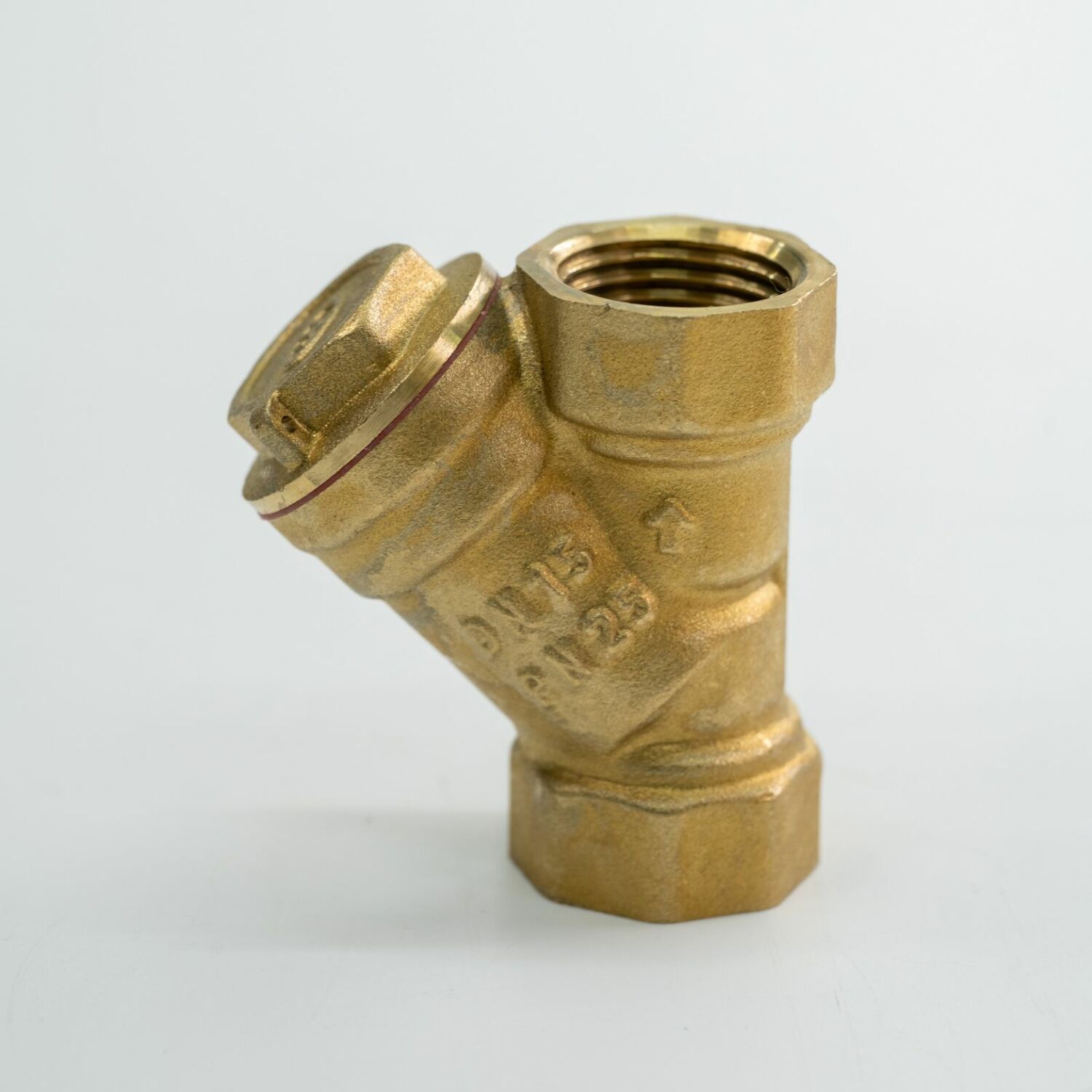 D=15 Хог шүүгч