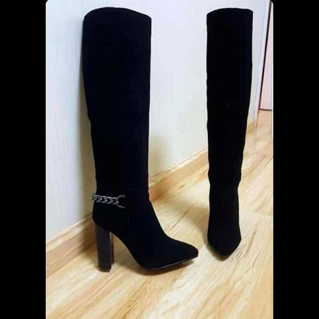 Цэвэр илгэн өсгийтэй гутал