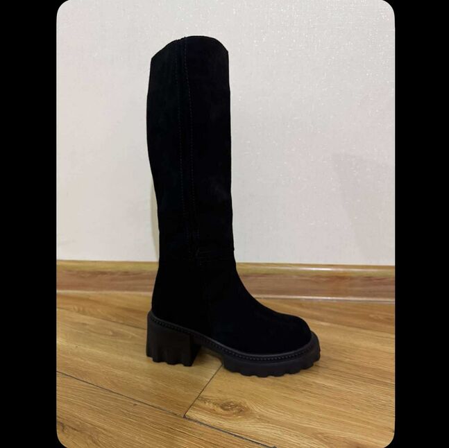 Цэвэр илгэн өвлийн гутал