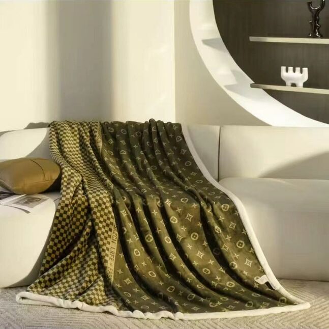 230*200 үслэг тэди