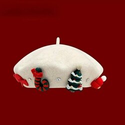 Шинэ жилийн малгай эмэгтэй