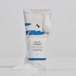 Round lab: moisturizing cleanser