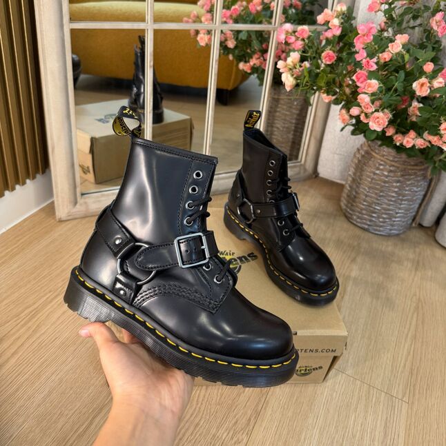 Dr martens harness