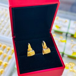 Алтан сүүжин ээмэг