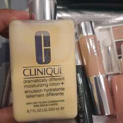 Clinique шинэ жилийн ашигтай сет