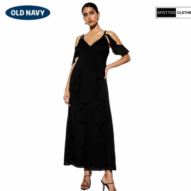 Off-shoulder ruffle chiffon maxi