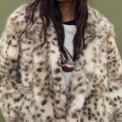 Stradivarius үслэг шуба