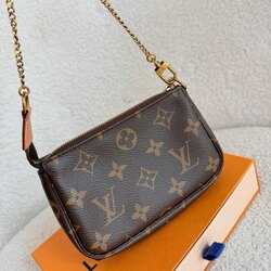 Lv mini pochette 100% оригнал