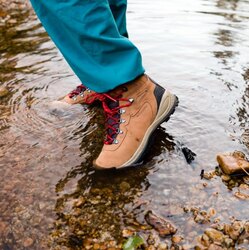 Columbia hiking boot waterproof