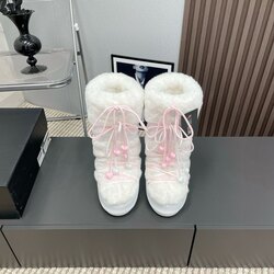 Moonboots