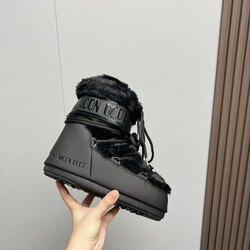 Moonboots