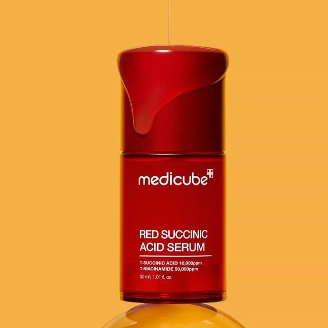 Medicube red succinic acid serum