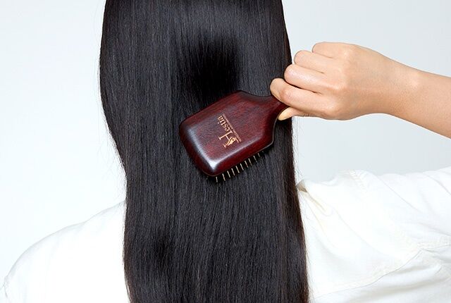 HESTIA GOLDEN BRUSH (SMALL)