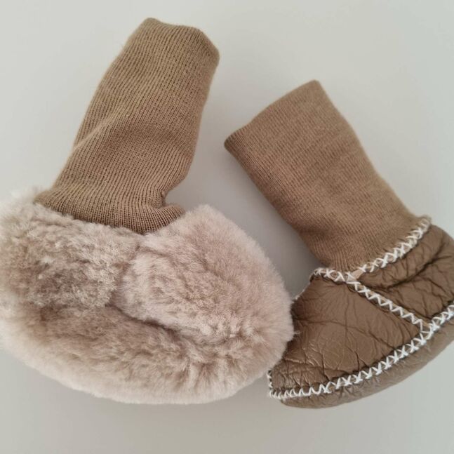 Оймсон түрийтэй нэхий бойтог