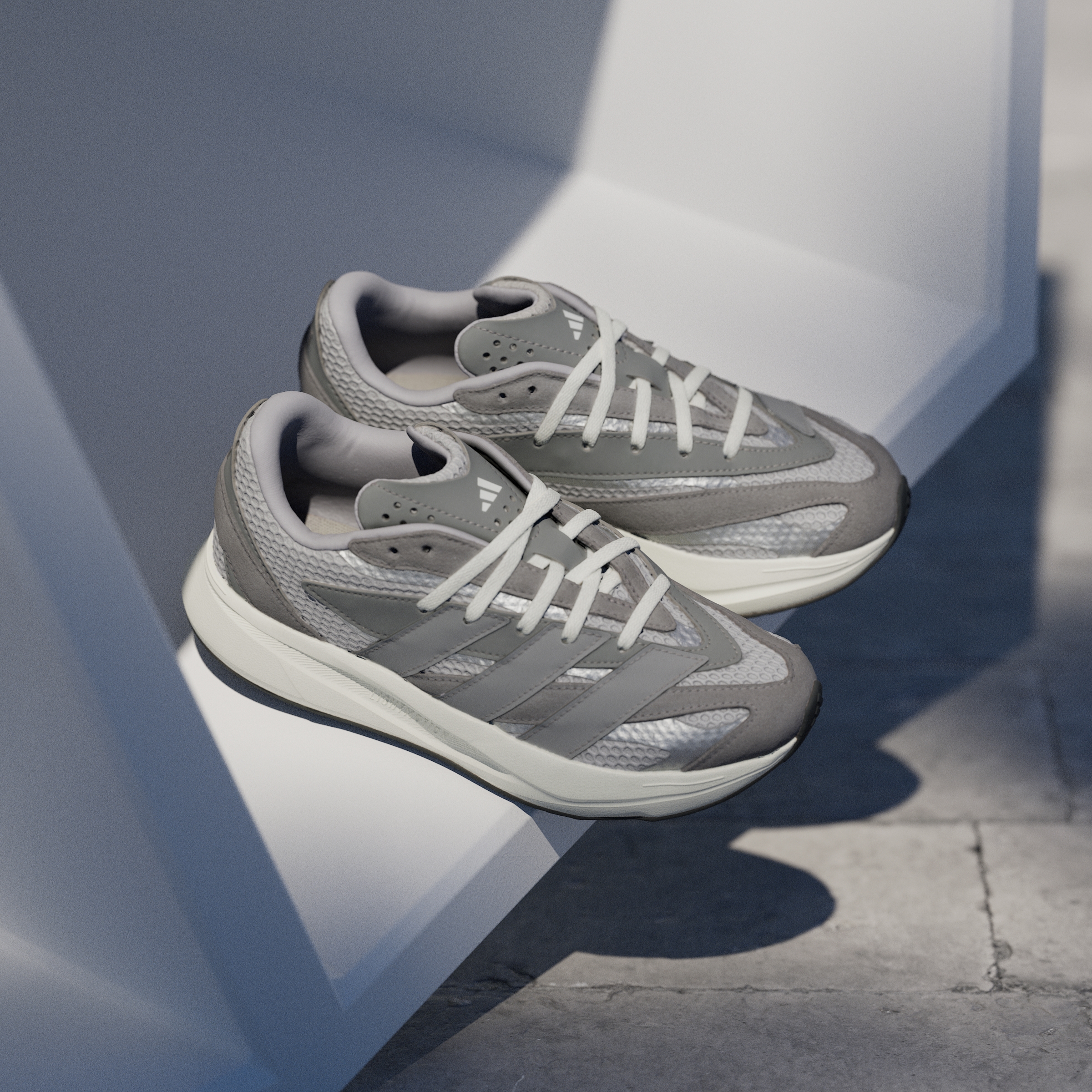 LIGHTBLAZE J GRETWO/GRETHR/SILVMT