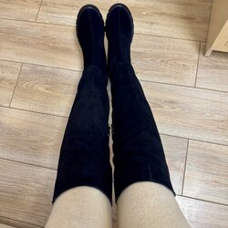 Өвлийн илгэн гутал