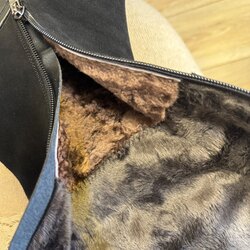 Өвлийн илгэн гутал