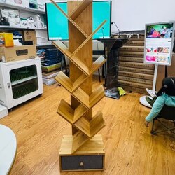 Модон номын тавиур