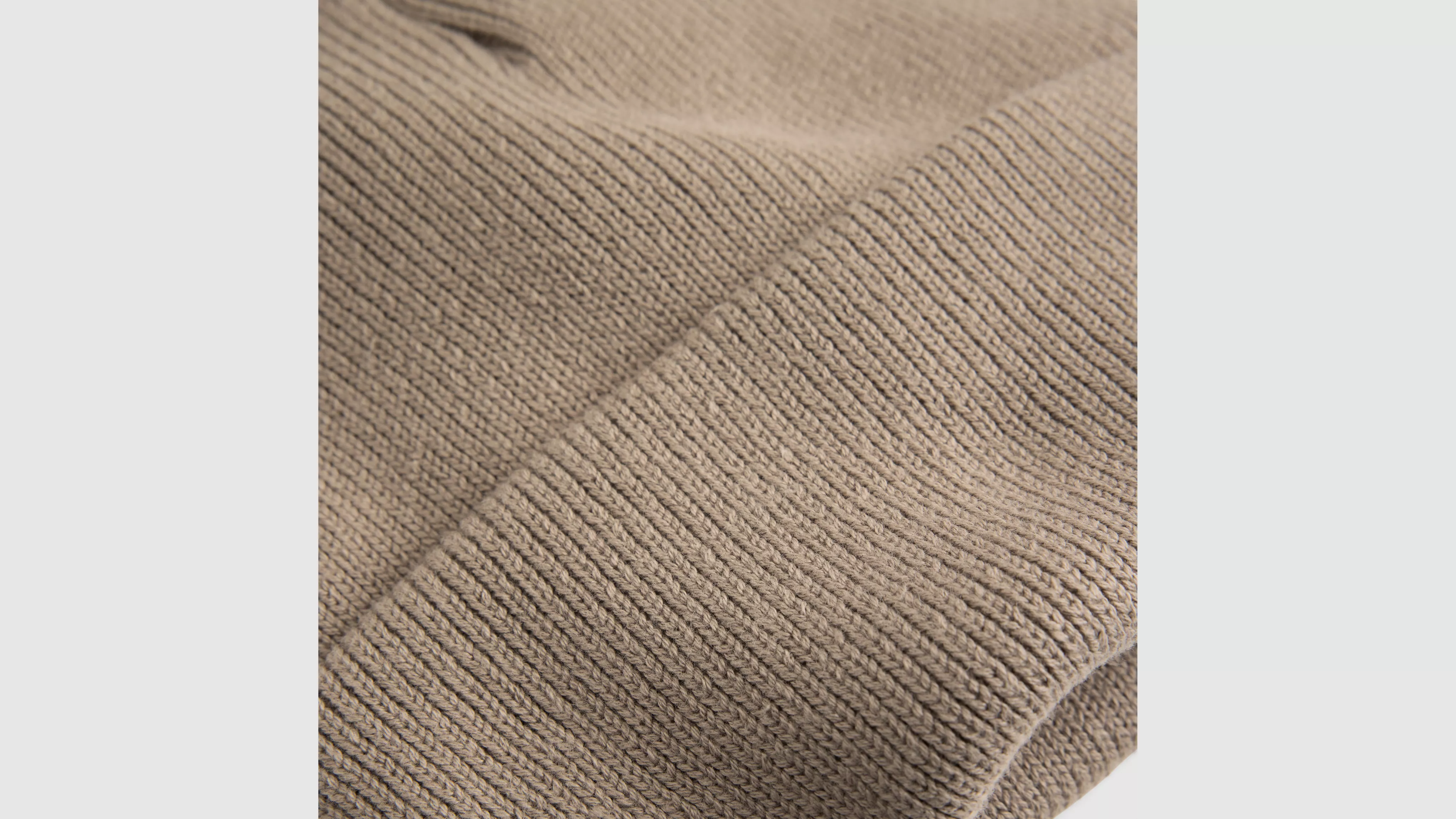 BACKPATCH BEANIE FUNGI